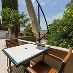 Mediterranes Nur 70 Meter Zum Mit Meerblick, Parkplatz, Grill * Crikvenica