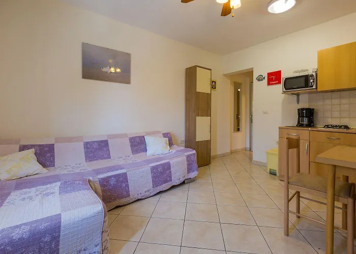 Mediterranes Nur 70 Meter Zum Mit Meerblick, Parkplatz, Grill Appartamento *