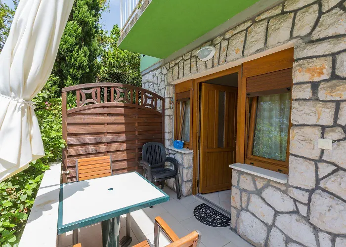 Appartamento Mediterranes Nur 70 Meter Zum Mit Meerblick, Parkplatz, Grill